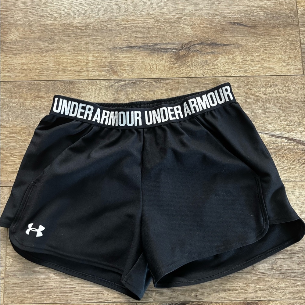 Under Armour Black Athletic Shorts Lightweight Performance (Small)